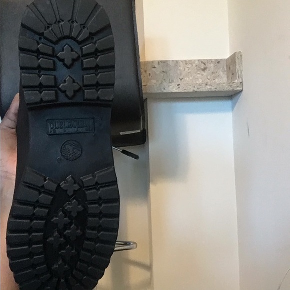 Black Timberland - Picture 2 of 3